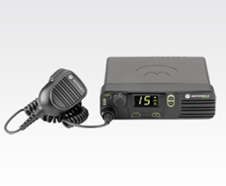 DM 3401 - Un émetteur-récepteur radio mobile