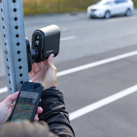 Installing L6Q by highway with phone