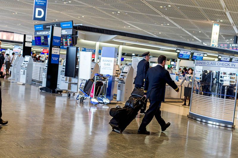MOTOROLA SOLUTIONS ENHANCES AIRPORT SAFETY AND EFFICIENCY