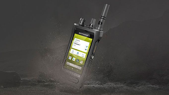 Motorola MOTOTRBO XiR P3688 walkie talkie