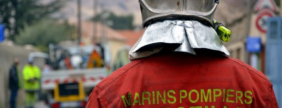 TRANSFORMEZ LA SÉCURITÉ DES POMPIERS GRÂCE AUX CAMÉRAS-PIÉTONS