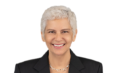 Portrait photo of Cynthia Yazdi